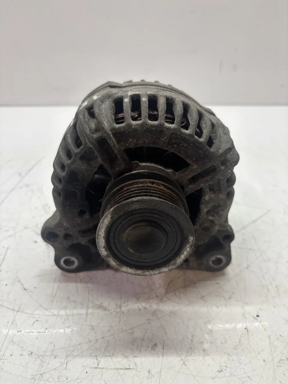Alternador Volkswagen Beetle Golf Jetta Passat 2.5 CBUA CBU 07K903023C