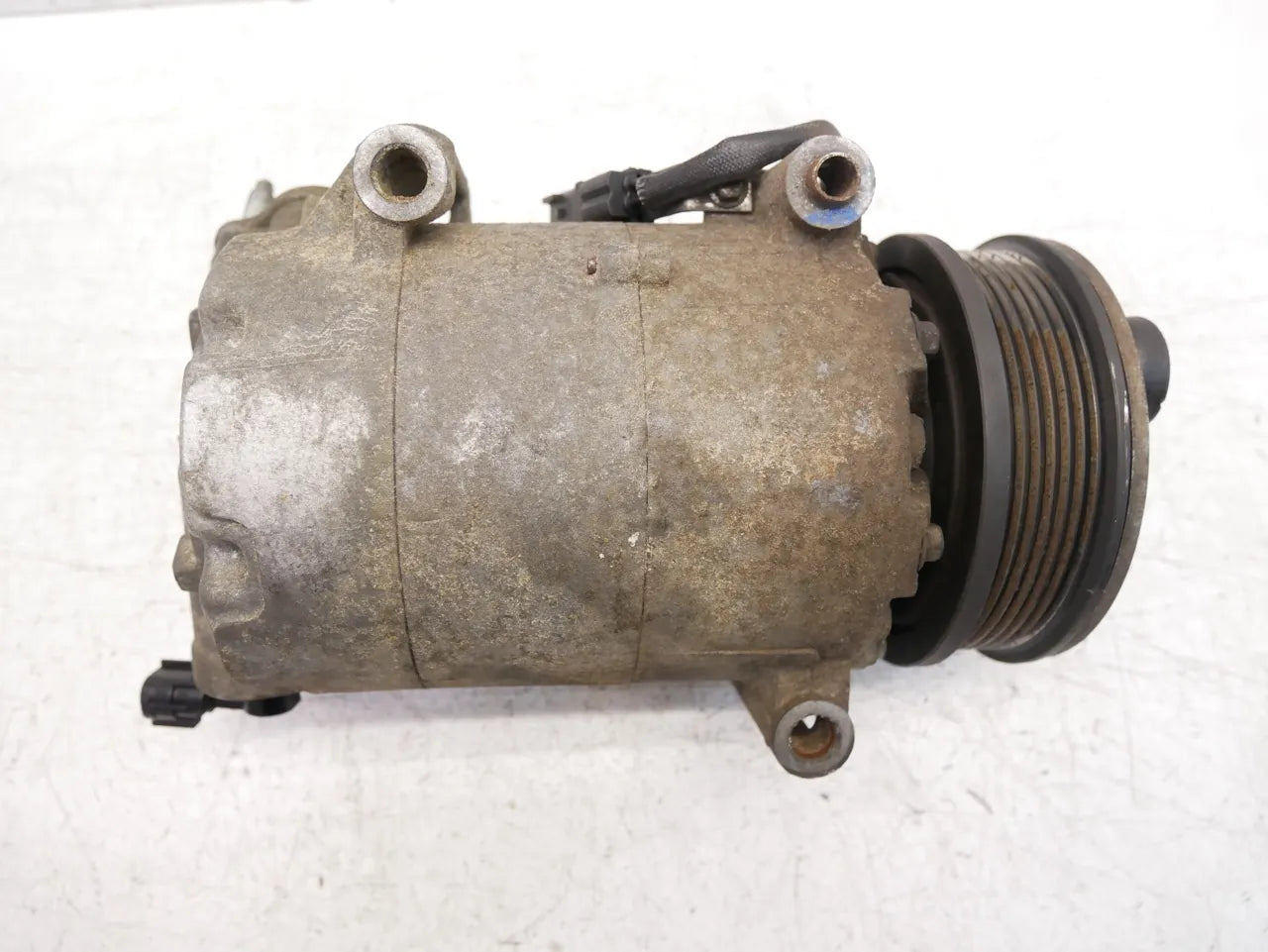 Compresor de aire acondicionado Land Rover L550 Discovery 2.2 CRDI 224DT EJ32-19D629-BC