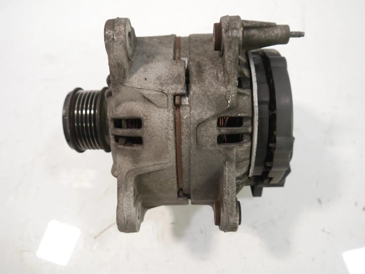 Alternador Volkswagen Audi Passat A3 Ibiza 1.6 TDI CAYC CAY 03L903023