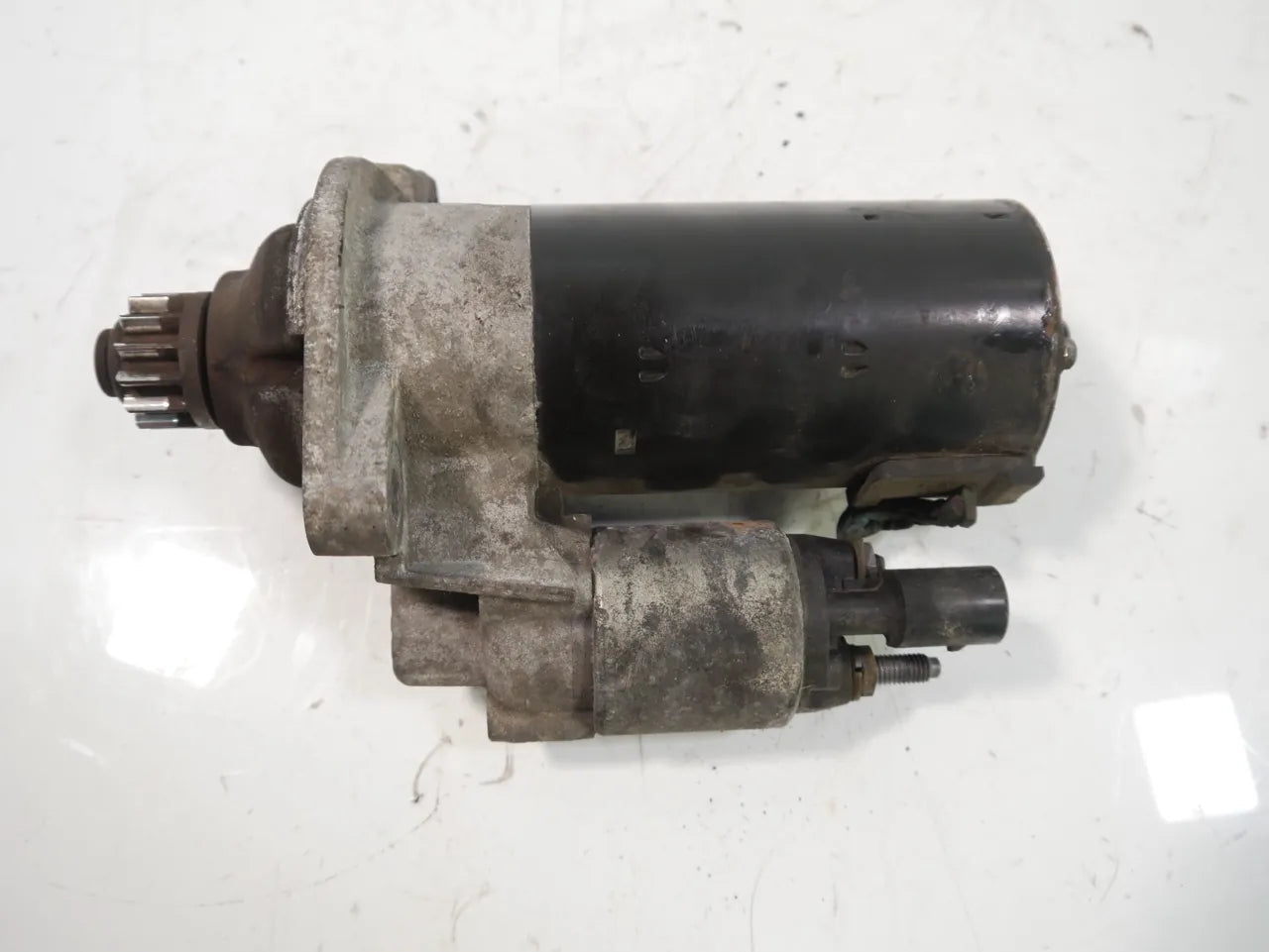 Motor de arranque Volkswagen Audi Passat A3 Ibiza 1.6 TDI CAYC CAY 02Z911024H 0001153007