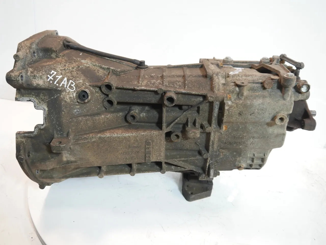 Transmisión Caja de cambios manual Ford Transit FD 2.4 TDCi JXFA 8C1R-7003-BE TMT82