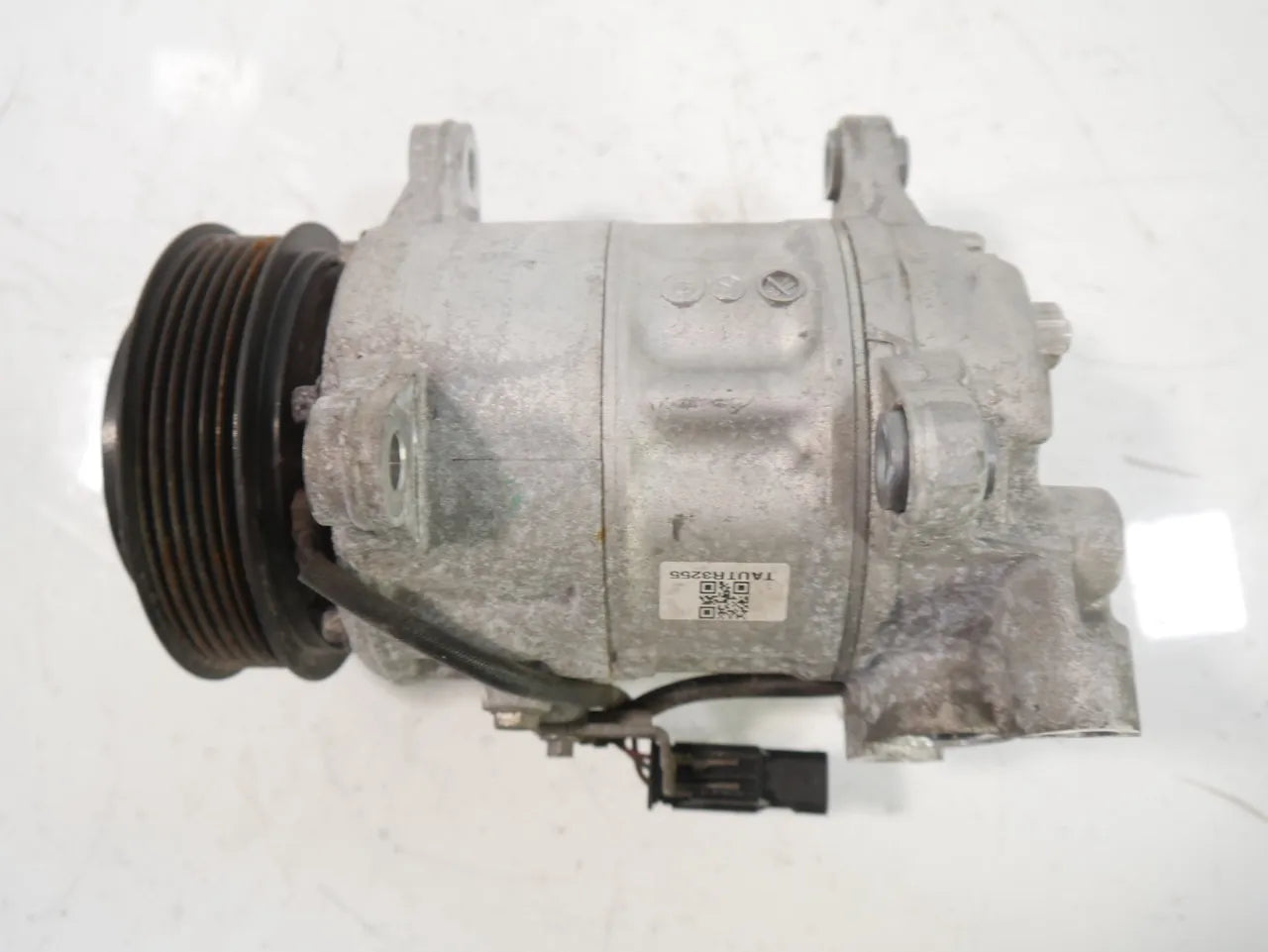Compresor de aire acondicionado BMW Serie 2 F46 F44 1.5 218i B38A15A B38 64525A21D12