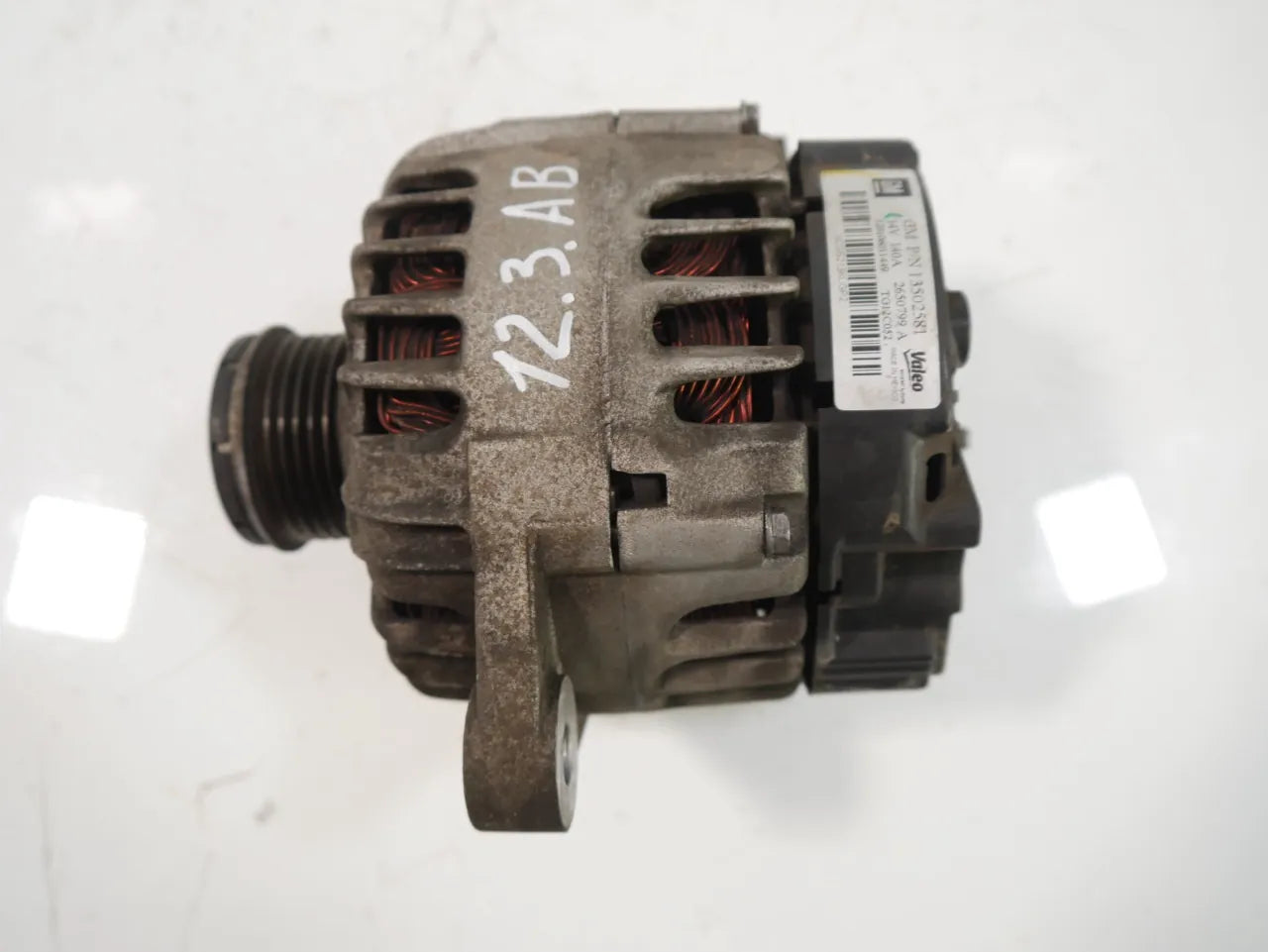 Alternador Opel Astra J Insignia A 2.0 CDTi A20DTH A20 LBS 13502581