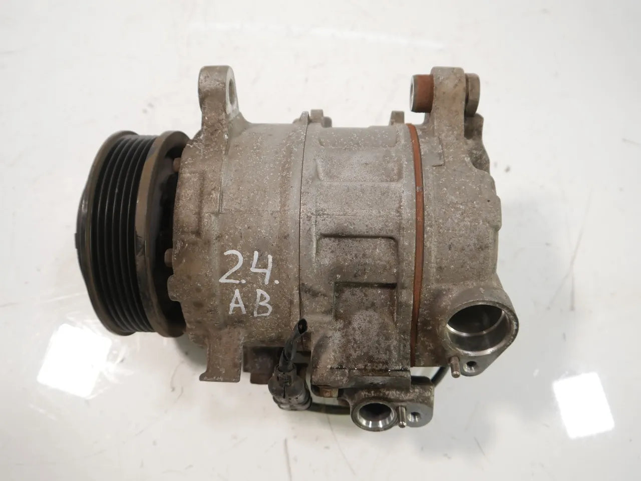 Compresor de aire acondicionado BMW X3 F25 2.0 20 d Diesel N47D20C N47 N47D20O1 9216467