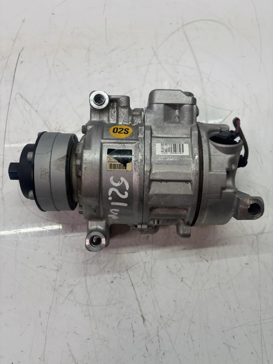 Compresor de aire acondicionado Audi A8 D4 4.2 V8 FSI CDRA CDR 4H0260805G