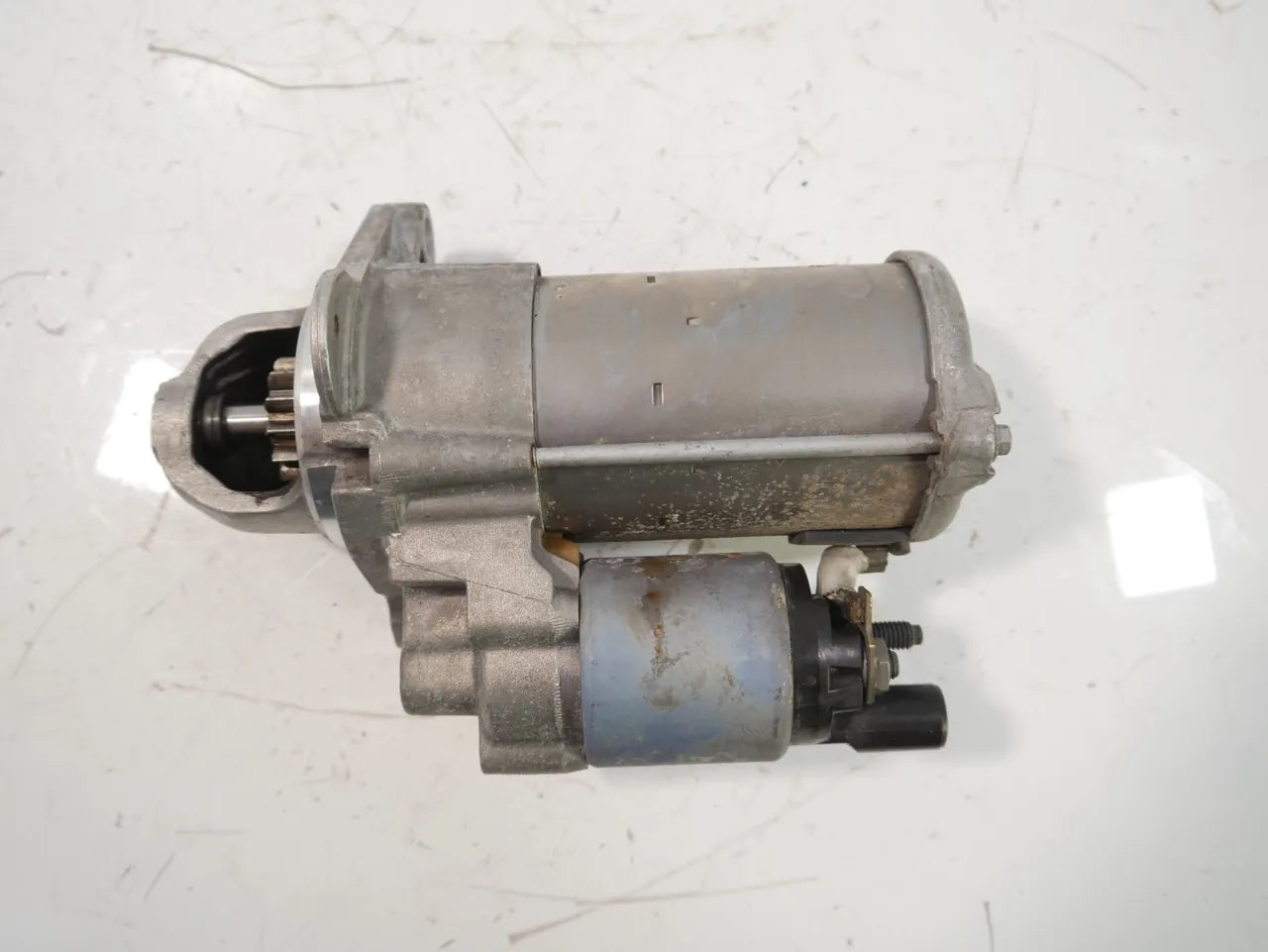 Alternador Opel Adam Astra Corsa 1.0 D10XFL LE1 D10 55506642 0001170675