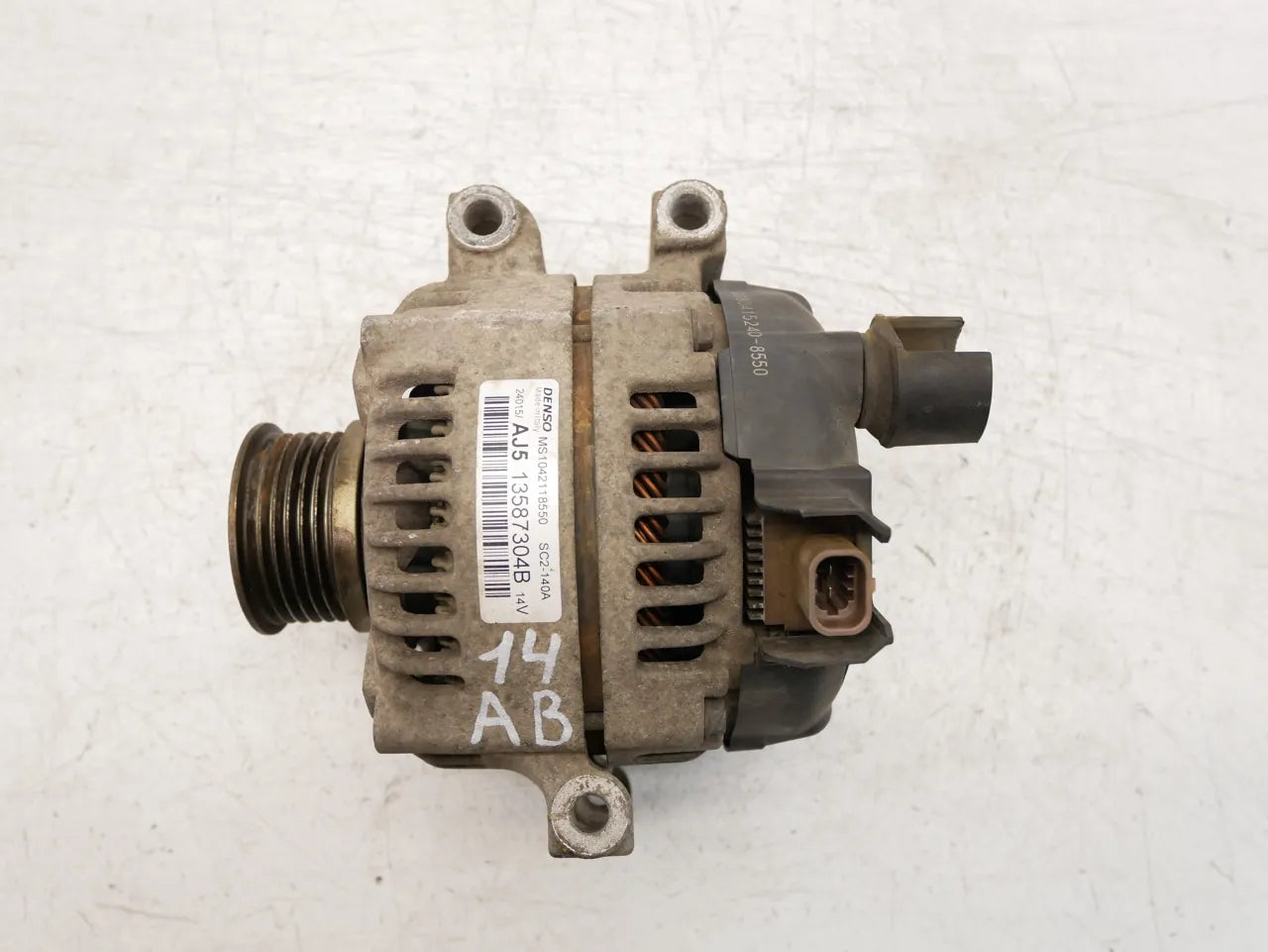 Alternador Opel Zafira Tourer C 1.6 CDTI B16DTH B16 LVL 13587304B