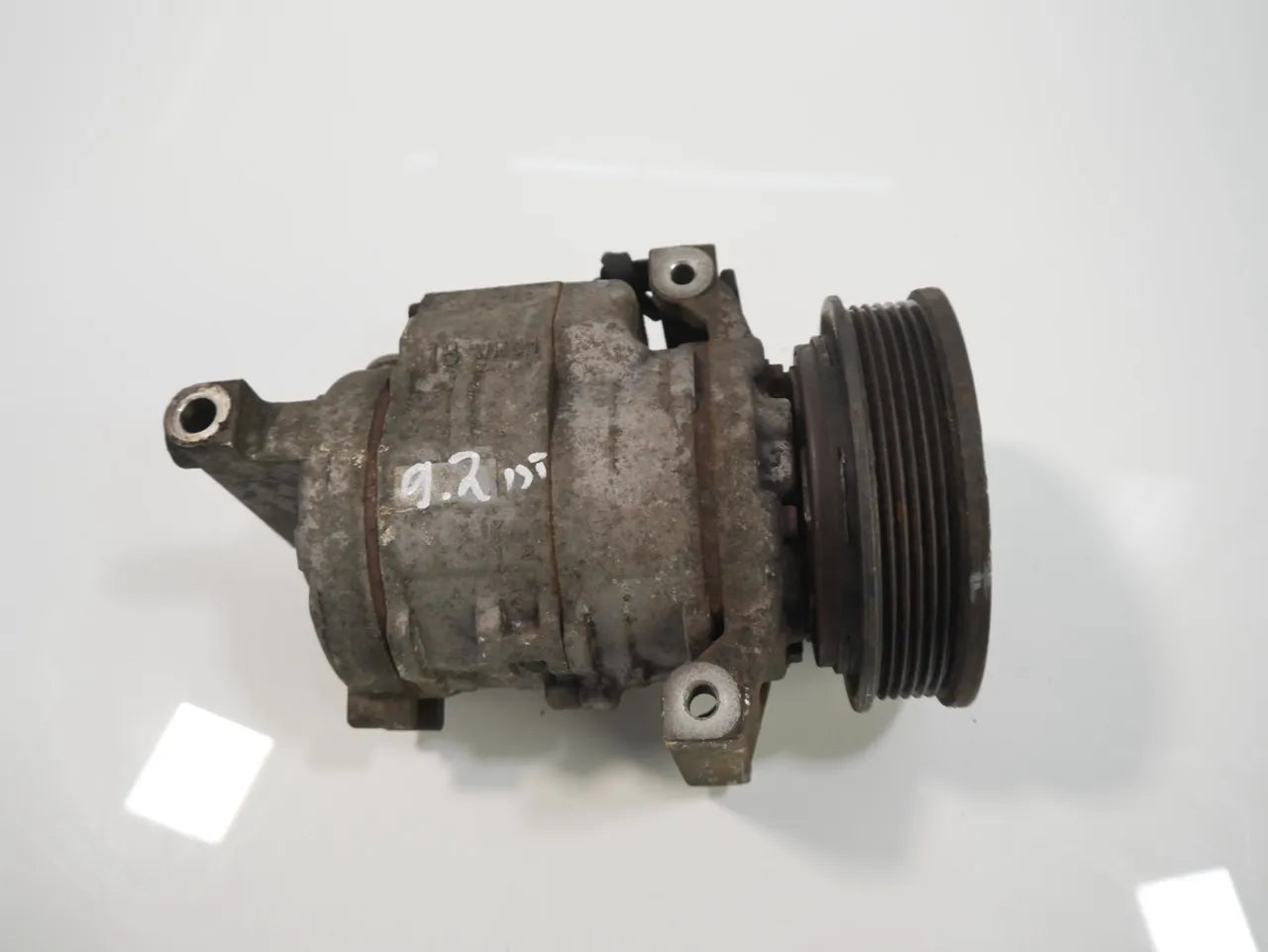 Compresor de aire acondicionado Dodge RAM 2500 6.4 V8 ESA 04R001367