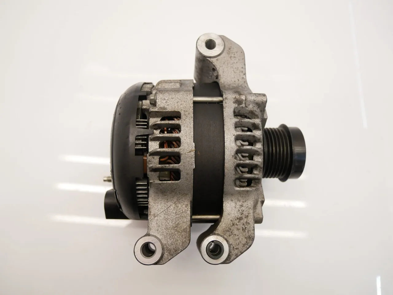 Alternador Alfa Romeo Guilia 952 2.9 670052588 670050552 104211-0961
