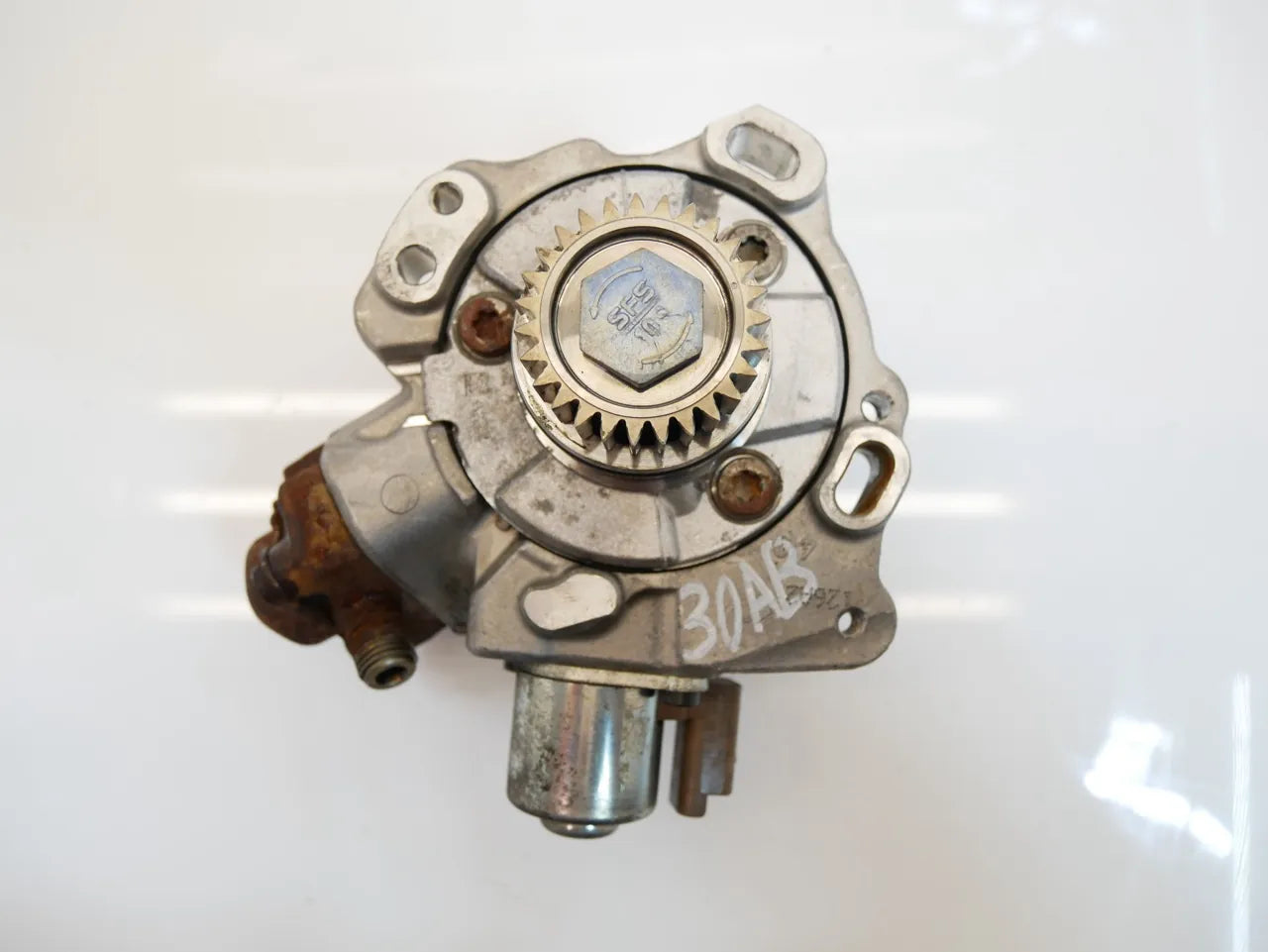 Bomba de alta presión Opel Movano 2.2 D DW12RUD 9674984480