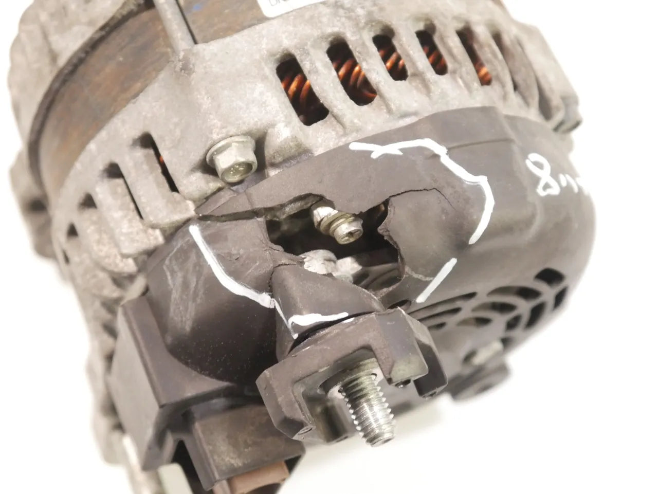 Alternador Volkswagen Audi Skoda A3 Superb CC 2.0 TDI CFFB CFF 03L903024