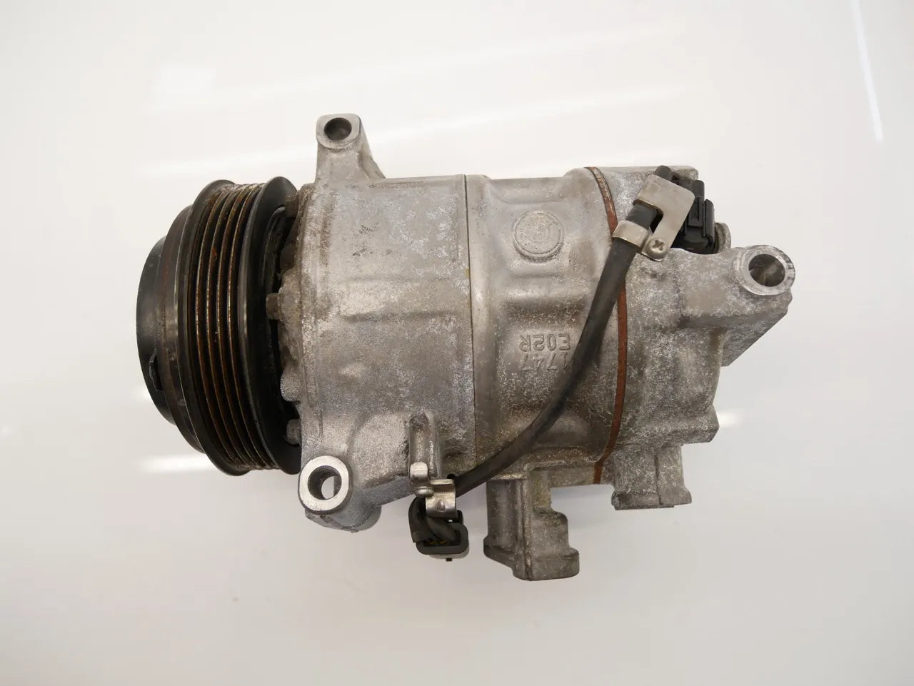 Compresor de aire acondicionado Mercedes-Benz CLS 350d C257 2.9 OM656.929 656.929 A0008304500