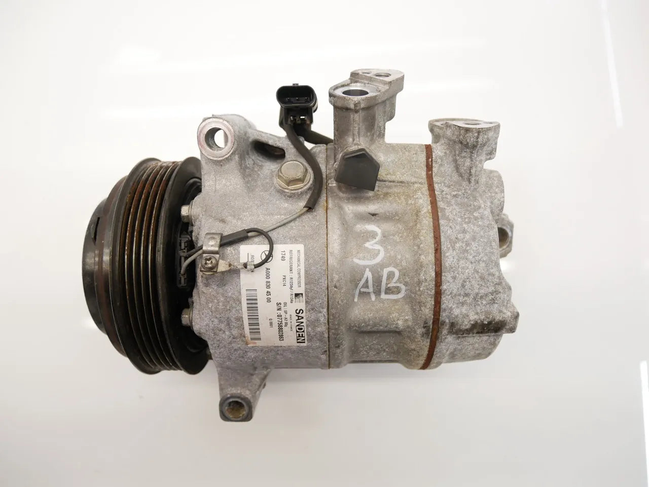Compresor de aire acondicionado Mercedes-Benz CLS 350d C257 2.9 OM656.929 656.929 A0008304500