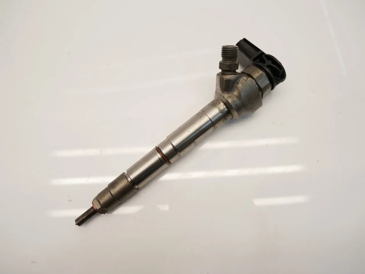 Boquilla de inyección Skoda Superb 2.0 TDI DTSB DTS 05L130277E 0445110835