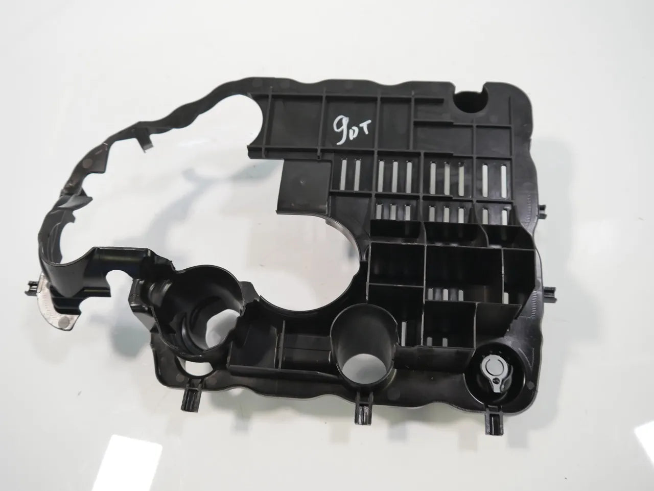 Placa deflectora Volkswagen Audi Passat B8 A3 2.0 TSI DDSA DDS DKZ CZP 06K103138Q