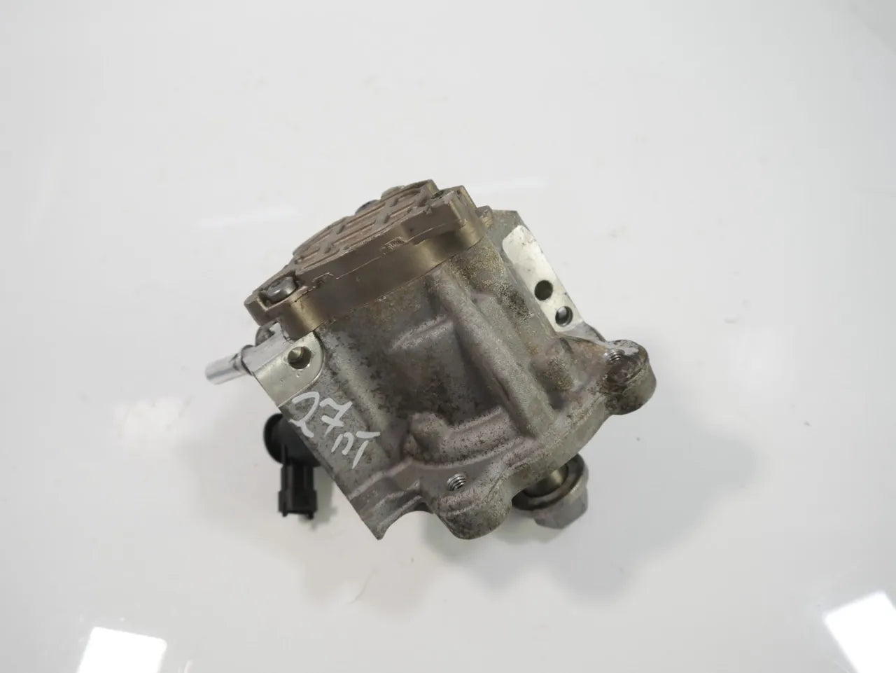 Bomba de alta presión Peugeot Partner 1.6 HDi Diesel 9HF DV6DTED 9688499680