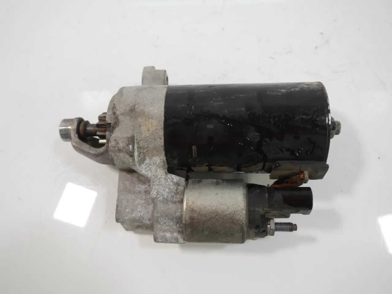Motor de arranque Audi A4 B8 A5 A6 C7 Q5 2,0 TDI CGLC CGL 03L911021G