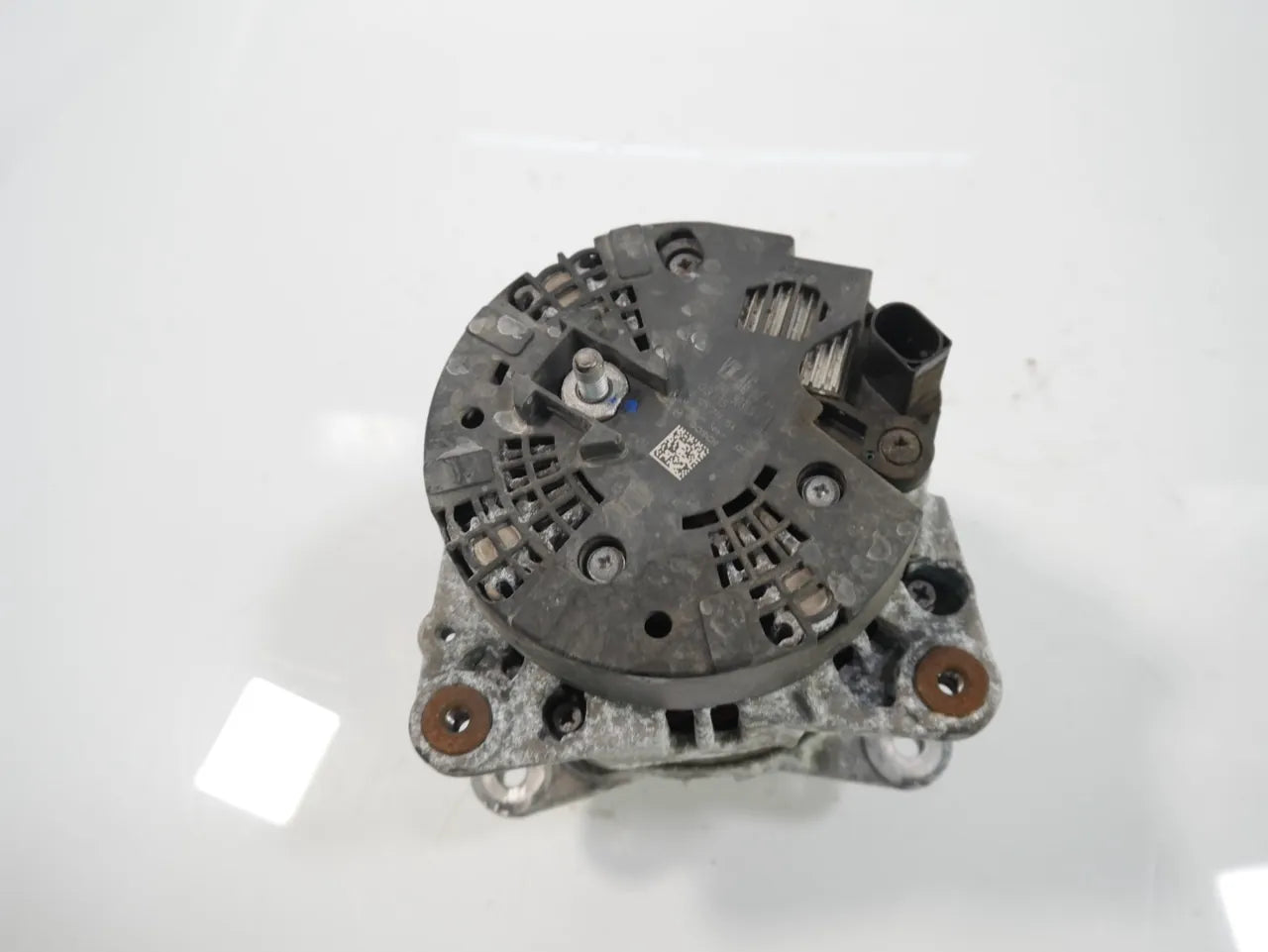 Alternador Audi A4 B8 A5 A6 C7 Q5 2.0 TDI CGLC CGL 04L903017E