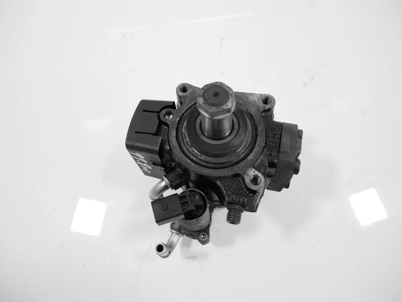 Bomba de alta presión Volkswagen Audi Seat Passat A3 Ibiza 1.6 TDI CAYC CAY 03L130755E