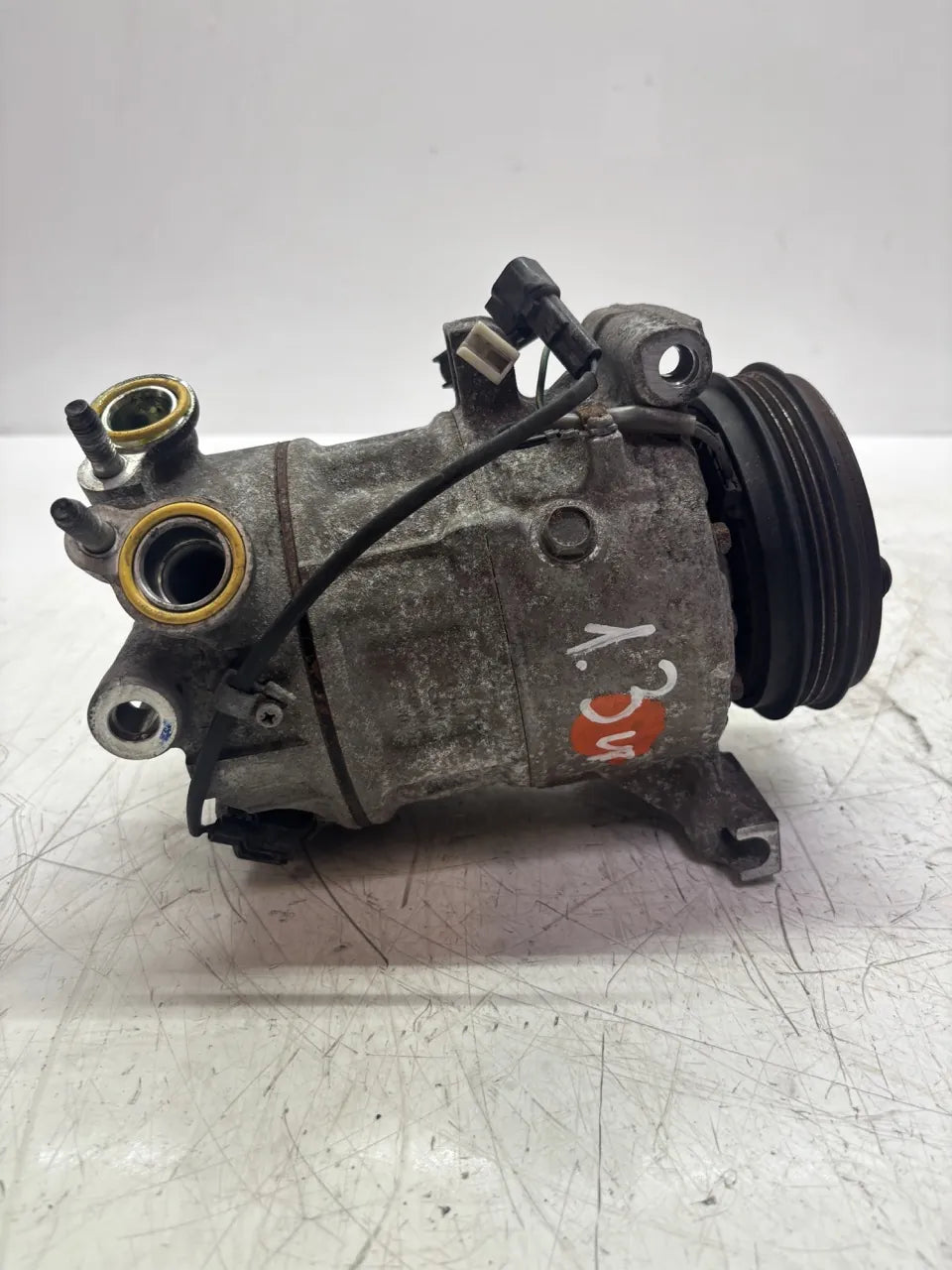 Compresor de aire acondicionado Volvo V70 III 2.0 D3 D4 D5204T3 31325030