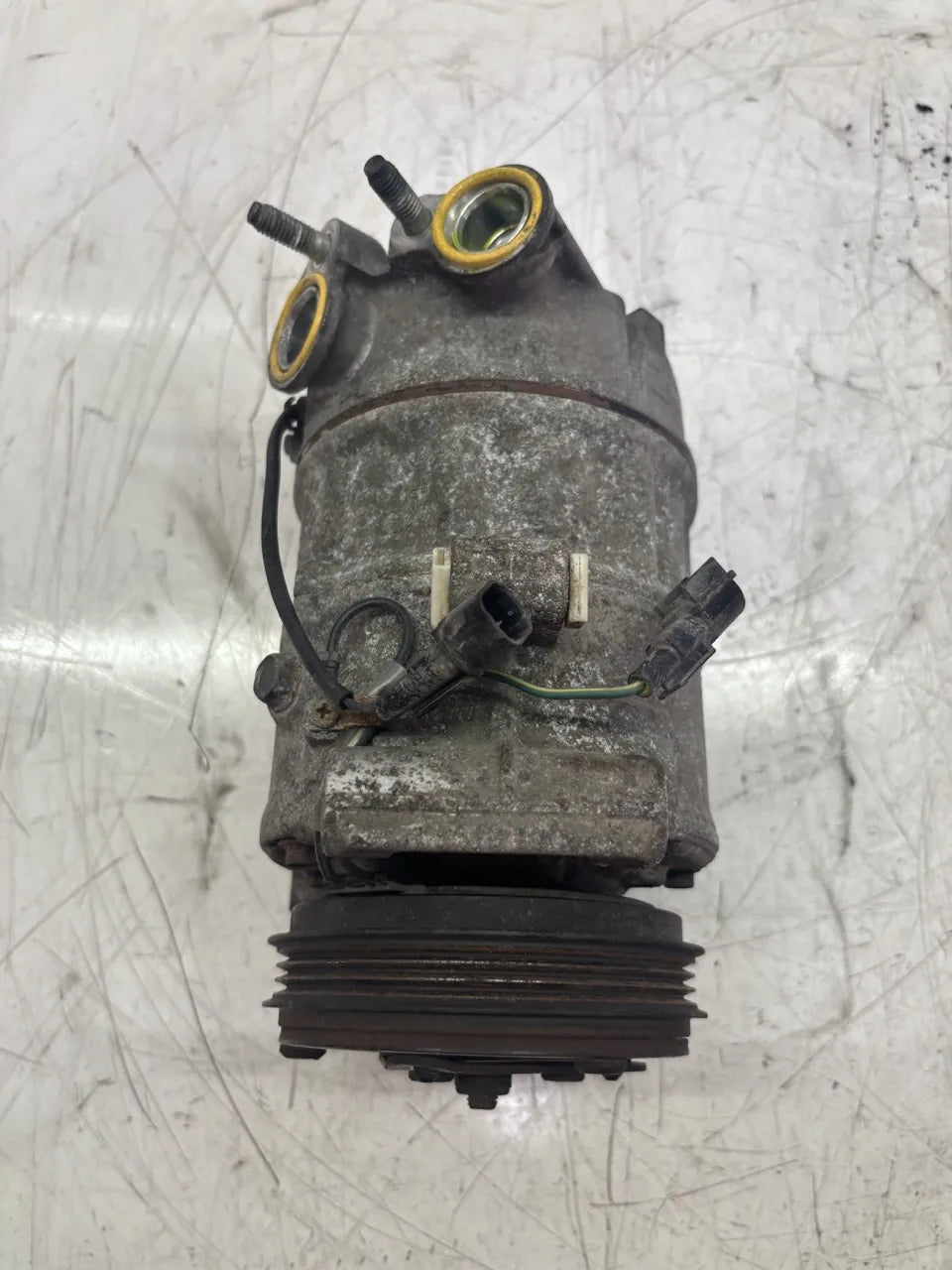 Compresor de aire acondicionado Volvo V70 III 2.0 D3 D4 D5204T3 31325030