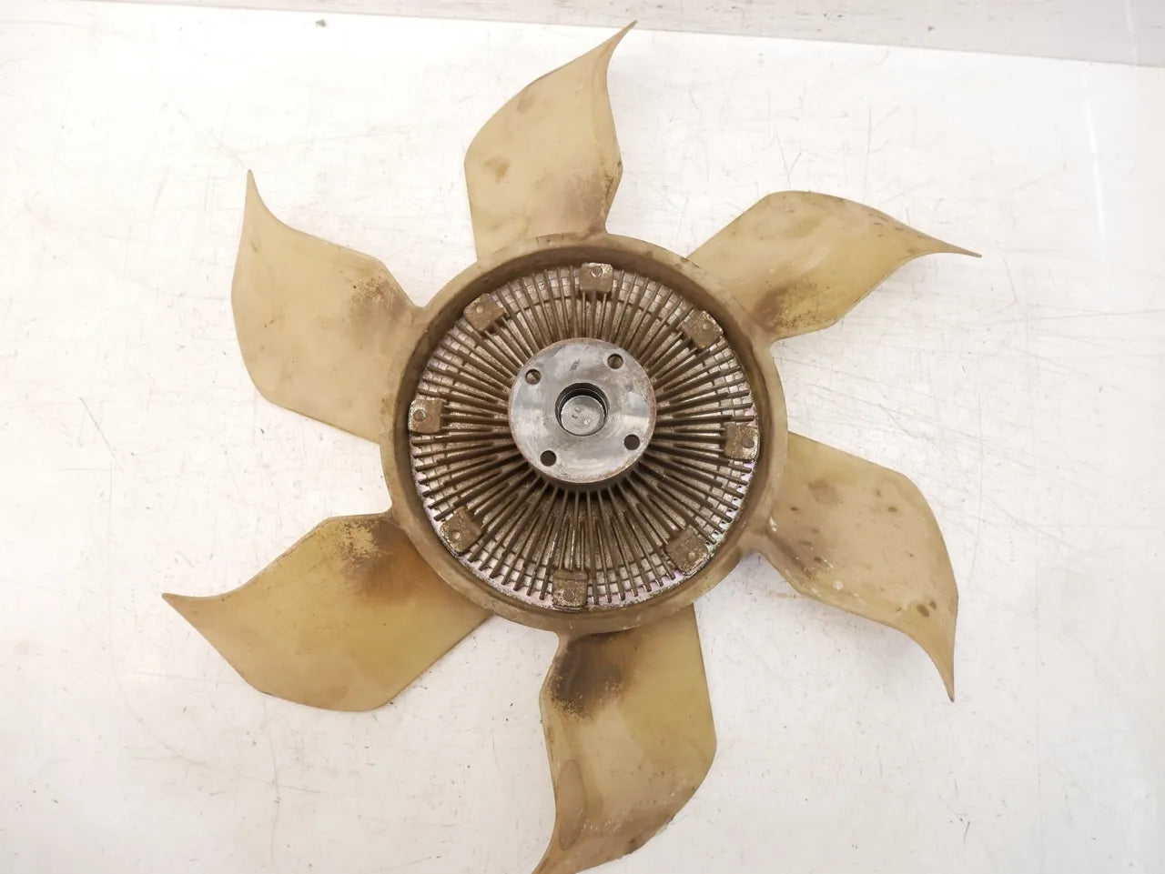 Rodete de ventilador Mitsubishi L200 MK4 2.5 DI-D 4D56-HP 4D56-T 4D56 16V 1320A015