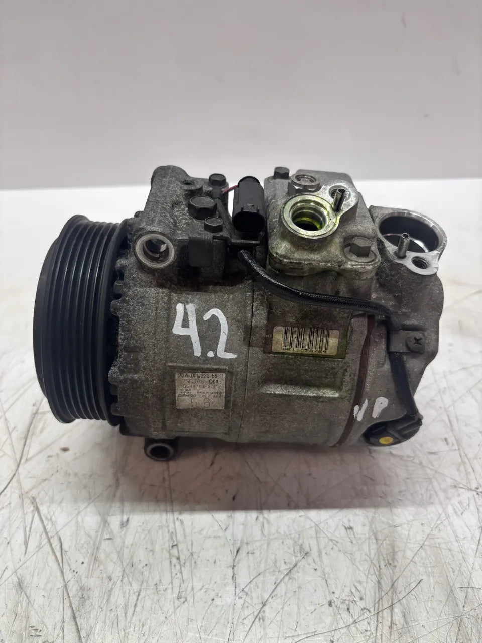Compresor de aire acondicionado Mercedes-Benz 2.2 CDI OM646.963 OM646 646.963 A0012305611
