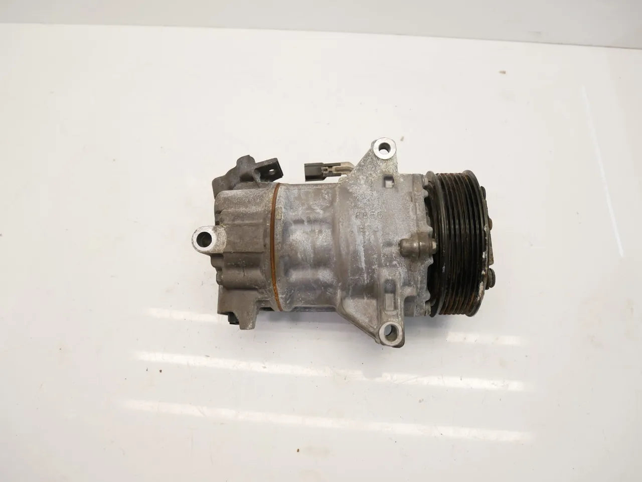 Compresor de aire acondicionado Nissan Juke Micra 1.0 DIG-T HR10DDT HR10 926002888R
