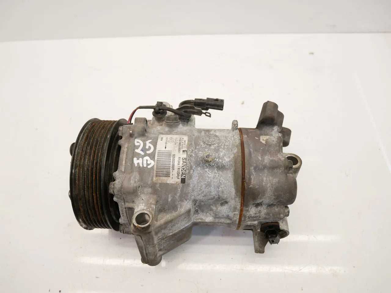 Compresor de aire acondicionado Nissan Juke Micra 1.0 DIG-T HR10DDT HR10 926002888R