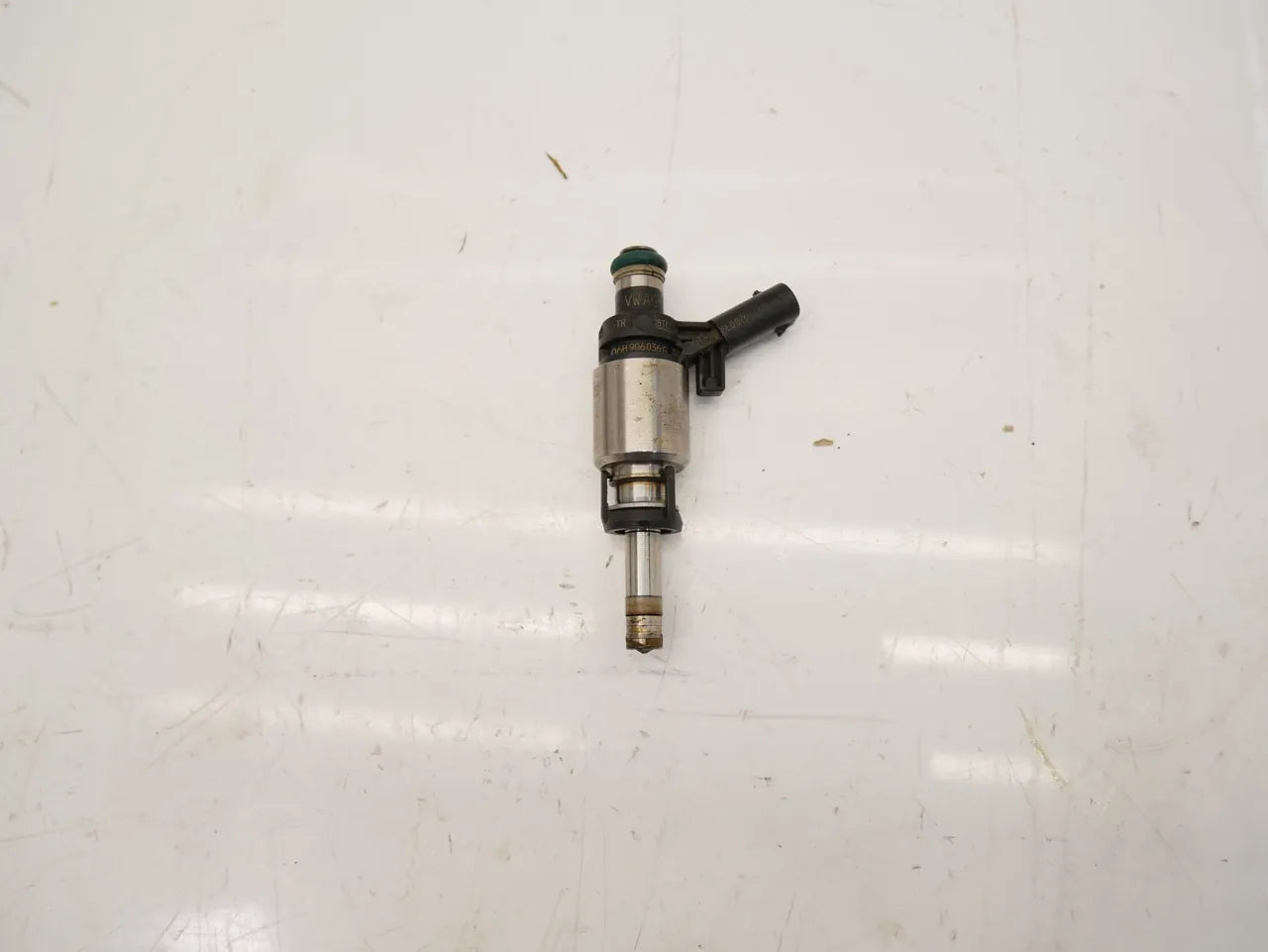 Boquilla de inyección Audi A4 A5 A6 Q5 2.0 TFSI CDNB CDNC CDN 06H906036G