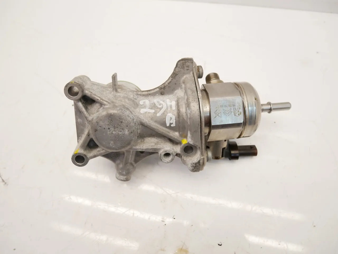 Bomba de combustible Peugeot 508 1.6 PureTech EP6FADTXD 5GF 9817670080