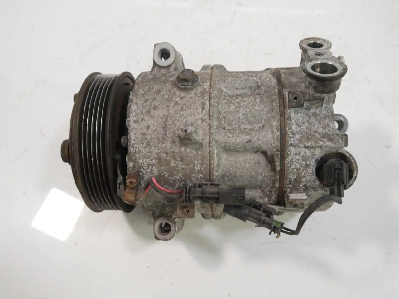 Compresor de aire acondicionado Opel Insignia A 2.0 A20DTE LHV A20 22861236