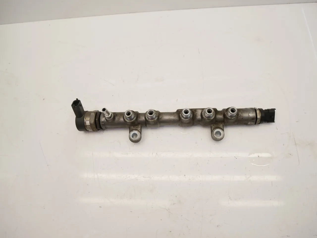 Tubo de raíl Land Rover L538 2.0 D 204DTD 204DT AJ20D4 G4D3-9D280-AA