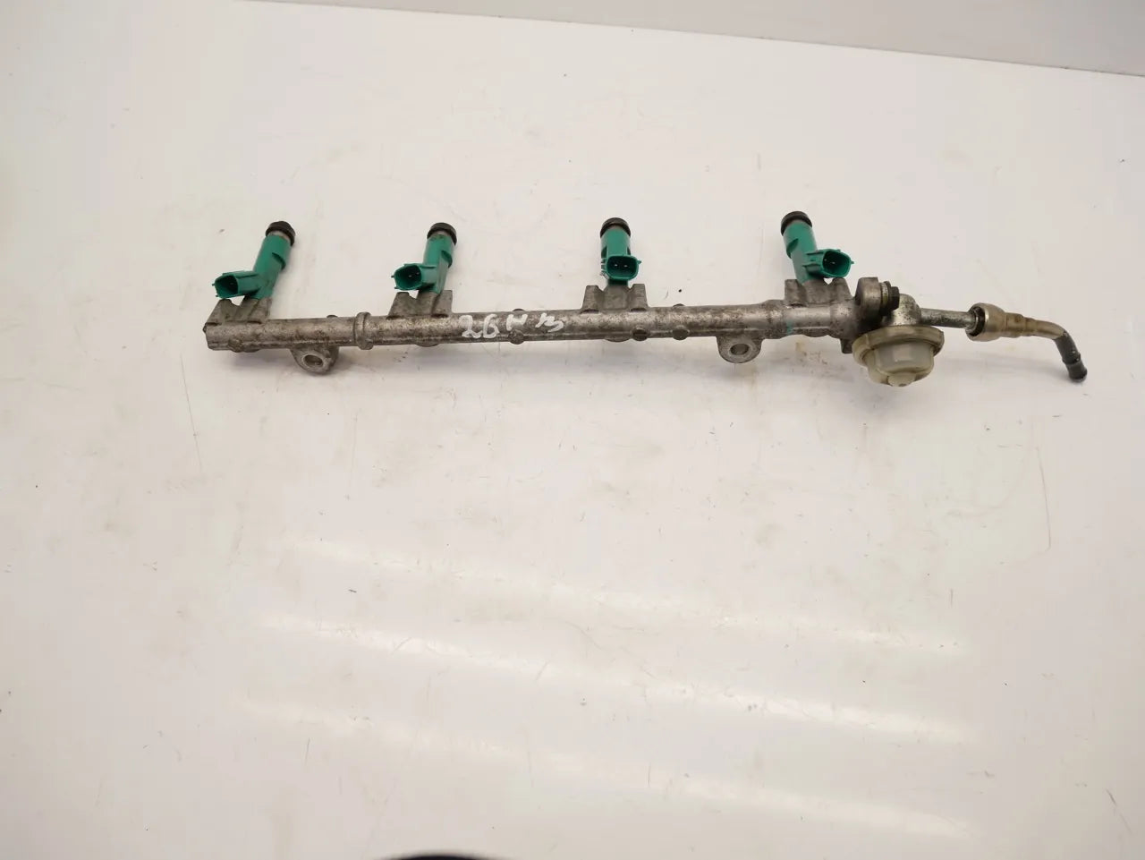 Rail de inyectores Toyota RAV-4 MK3 2.0 4WD 1AZ-FE 1AZ 23250-28080