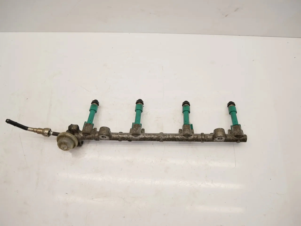 Rail de inyectores Toyota RAV-4 MK3 2.0 4WD 1AZ-FE 1AZ 23250-28080