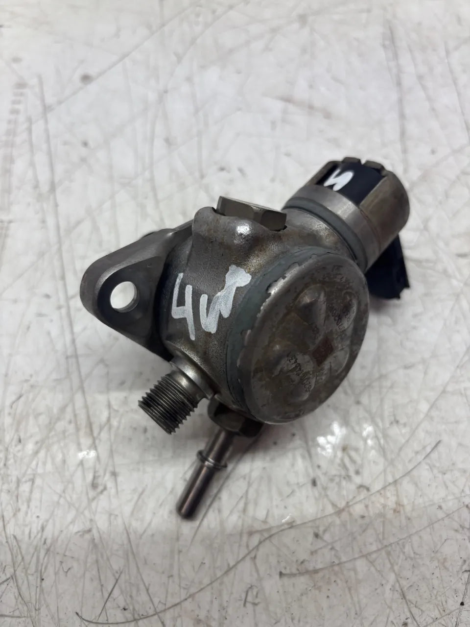 Bomba de combustible Nissan Pulsar C13 F15 J11 1.2 DIG-T HRA2DDT 166307020R