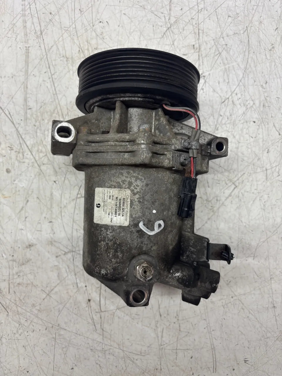 Compresor de aire acondicionado Nissan Pulsar C13 F15 J11 1.2 DIG-T HRA2DDT 926003ZL1A