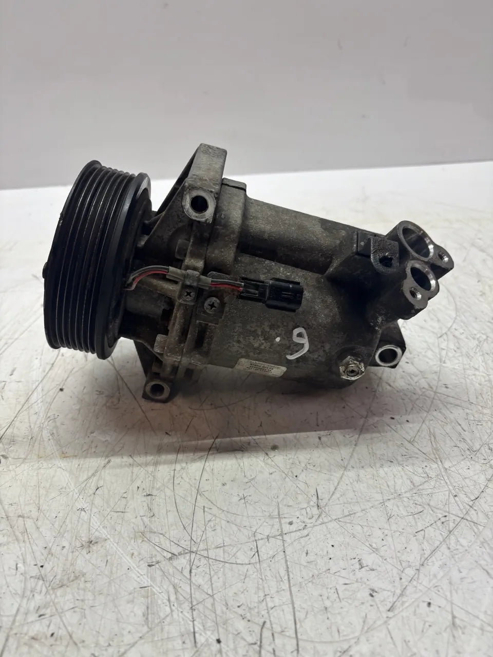 Compresor de aire acondicionado Nissan Pulsar C13 F15 J11 1.2 DIG-T HRA2DDT 926003ZL1A