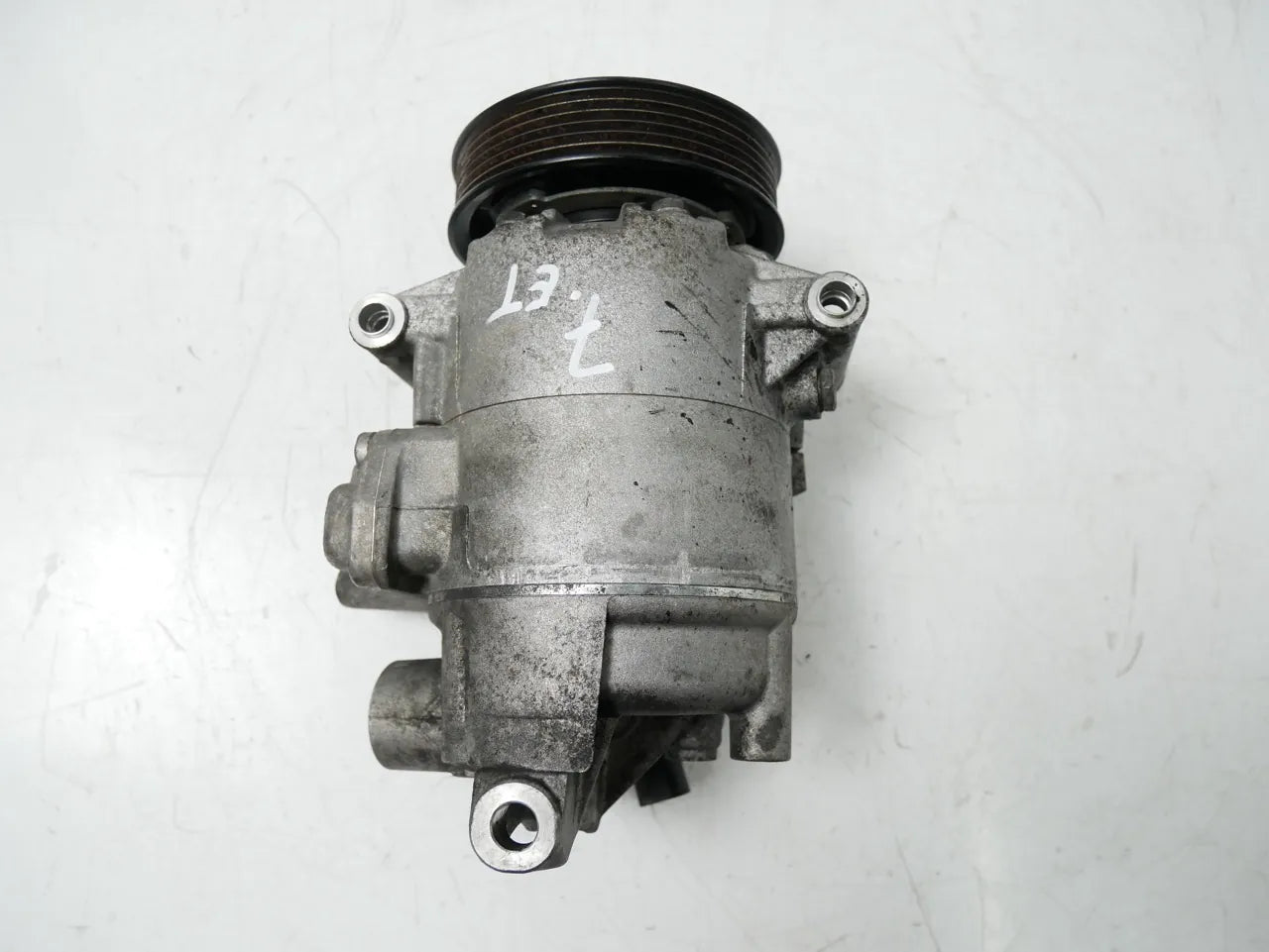 Compresor de aire acondicionado Audi Volkswagen A3 EOS Passat Tiguan 2.0 TDI CBAB CBA 5N0820803A