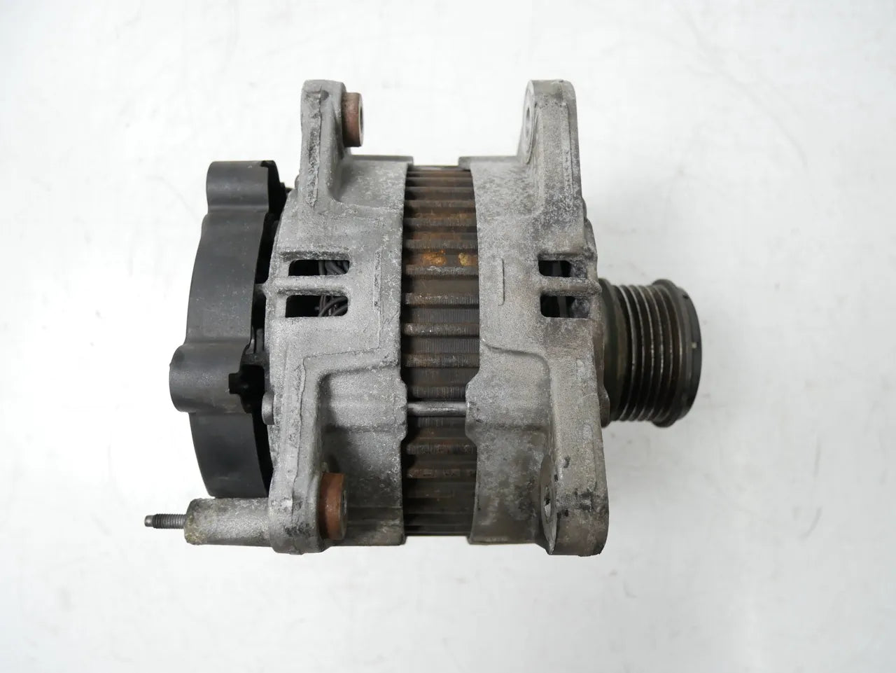 Alternador Audi Volkswagen A3 EOS Passat Tiguan 2.0 TDI CBAB CBA 03G903023