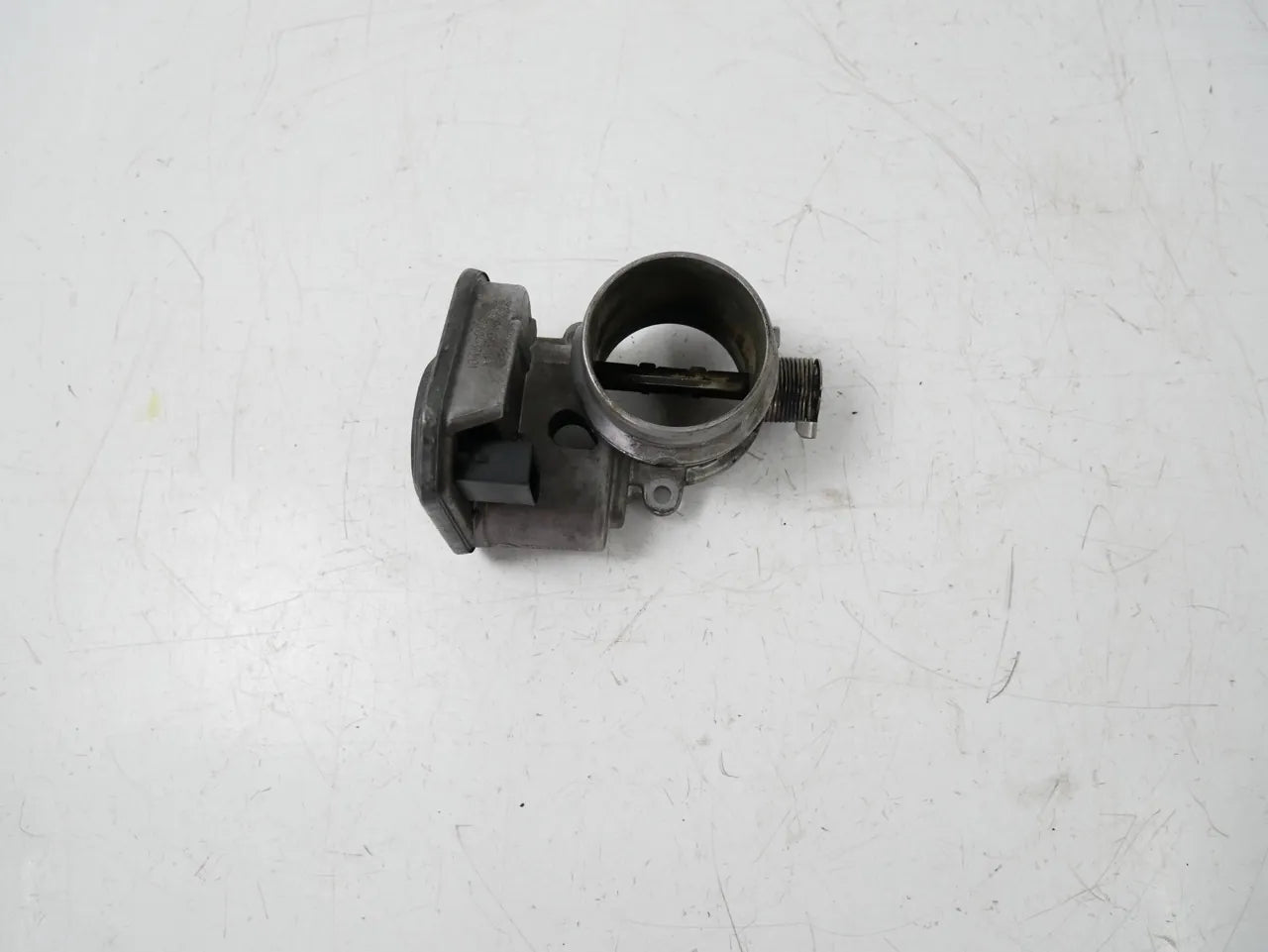 Mariposa BMW 320d 2.0 N47D20C N47 N47D20O0 7804373
