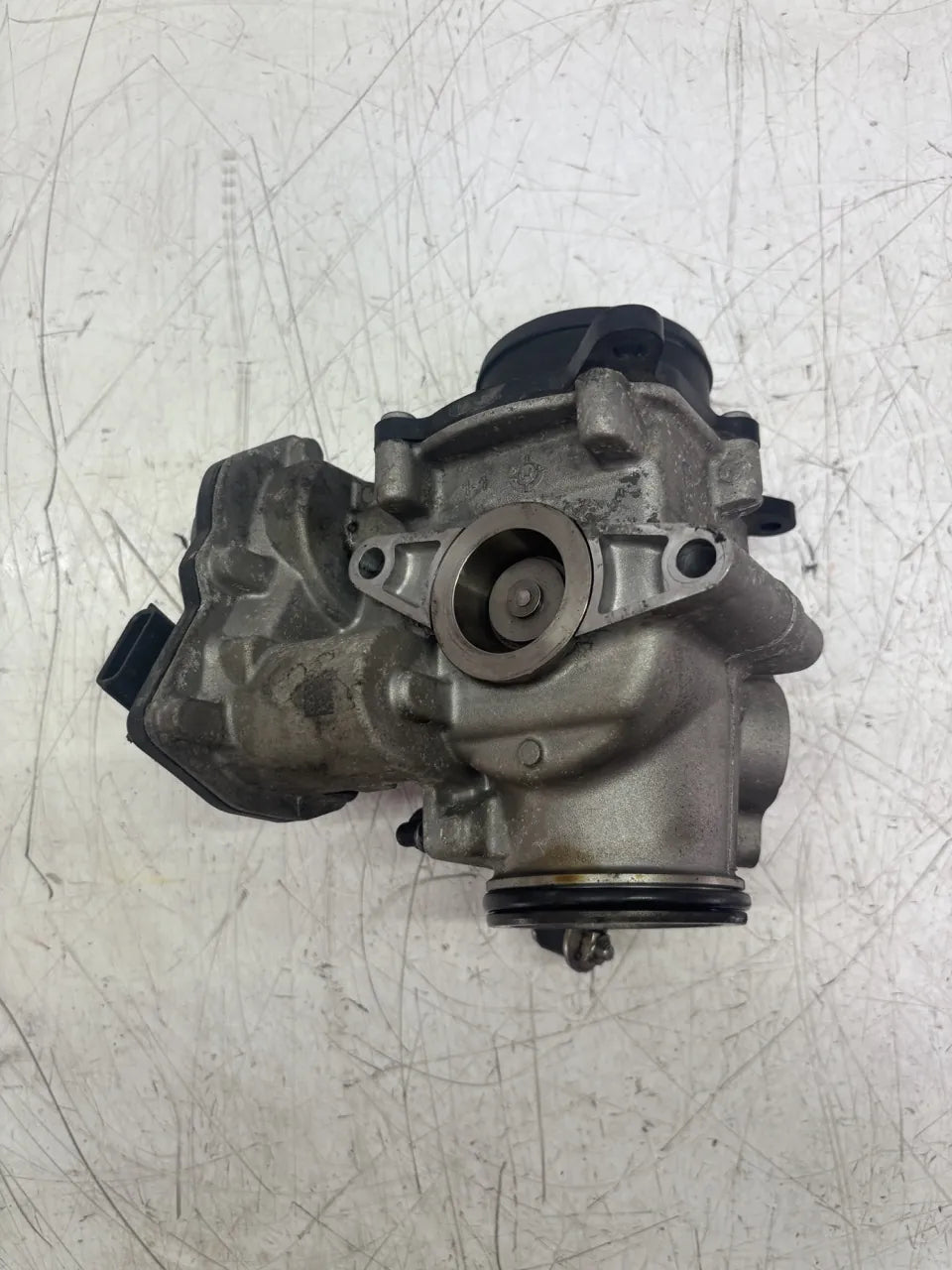 Válvula EGR Jaguar XE X760 2.0 D 204DTD AJ204D G4D3-5H273-AA