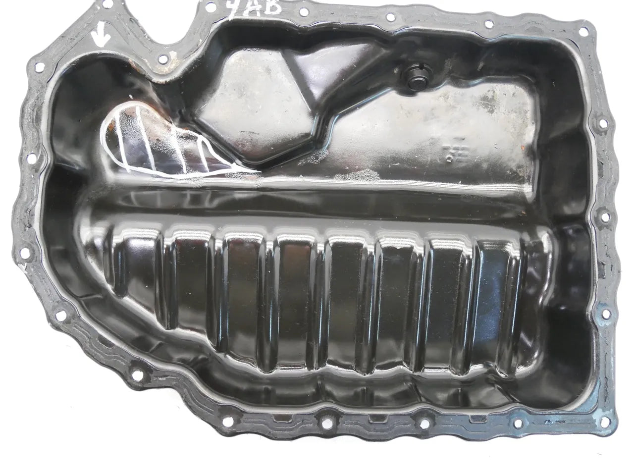 Pieza inferior del cárter de aceite Audi Volkswagen A3 Golf 2.0 TFSI CBFA CBF 06J103600A