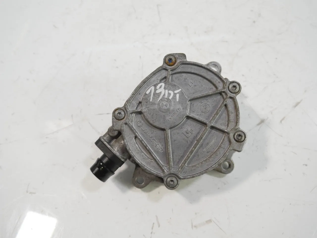 Bomba de vacío BMW Serie 1 E81 Serie 3 E90 2.0 N43B20A N43B20U0 7547024