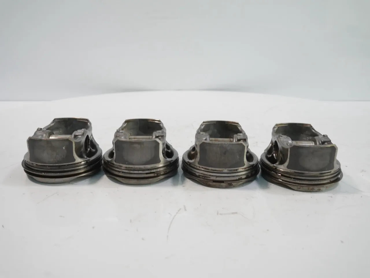 pistones BMW Serie 1 E81 Serie 3 E90 E93 Serie 5 E60 2.0 N43B20A N43 N43B20U0 084201 4 unidades