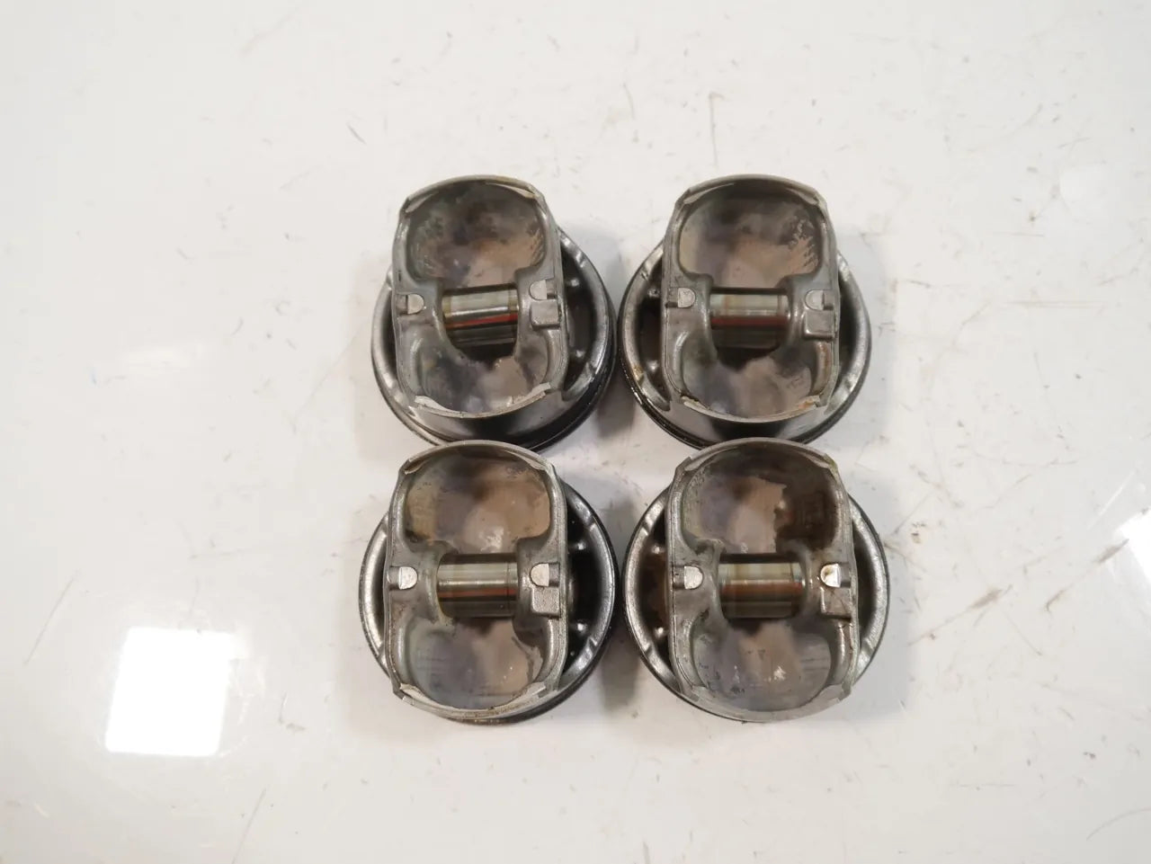 pistones BMW Serie 1 E81 Serie 3 E90 E93 Serie 5 E60 2.0 N43B20A N43 N43B20U0 084201 4 unidades