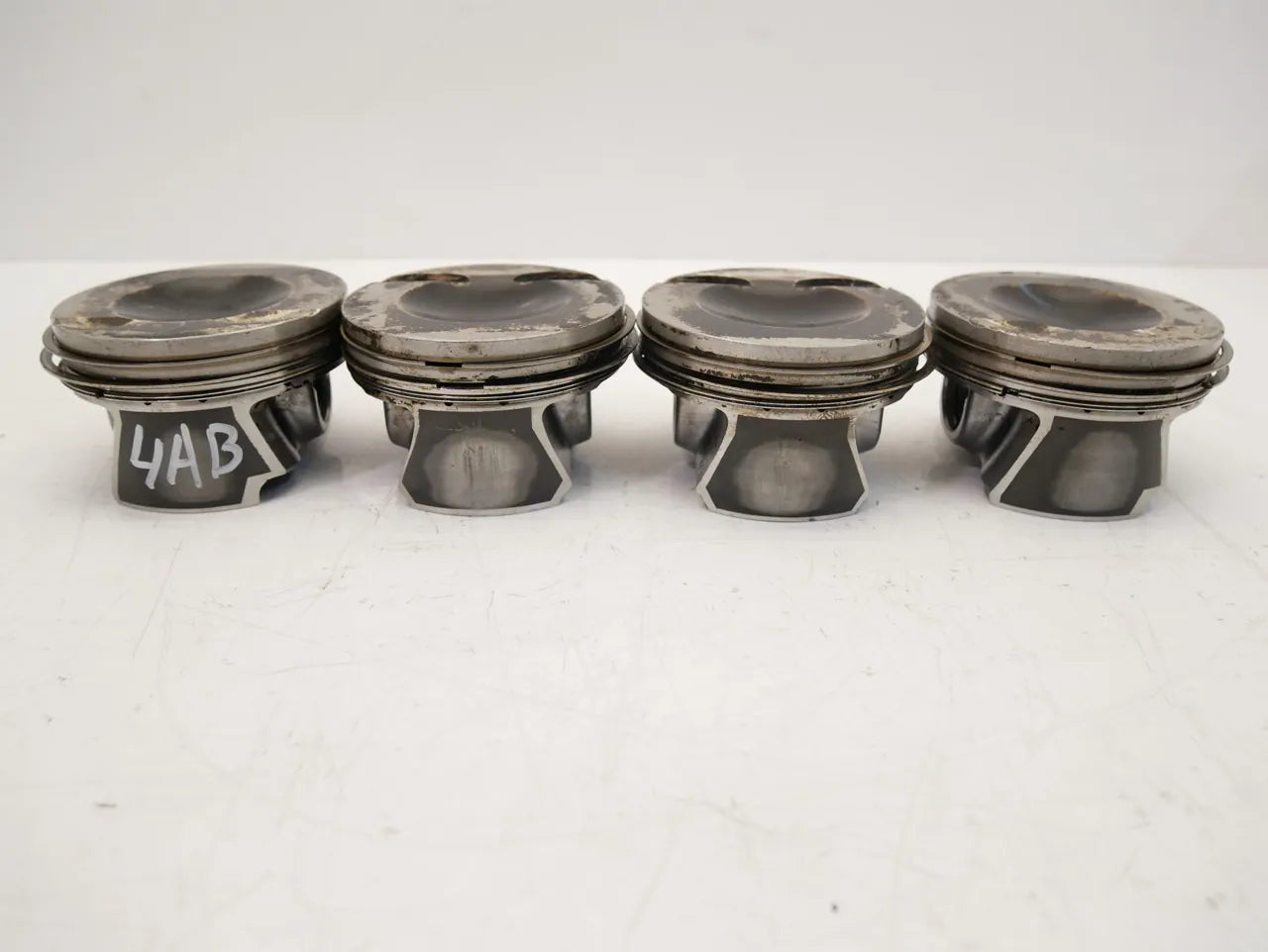 Pistón Audi Volkswagen A3 Golf VI 2.0 TFSI TSI CBFA CBF 4 unidades