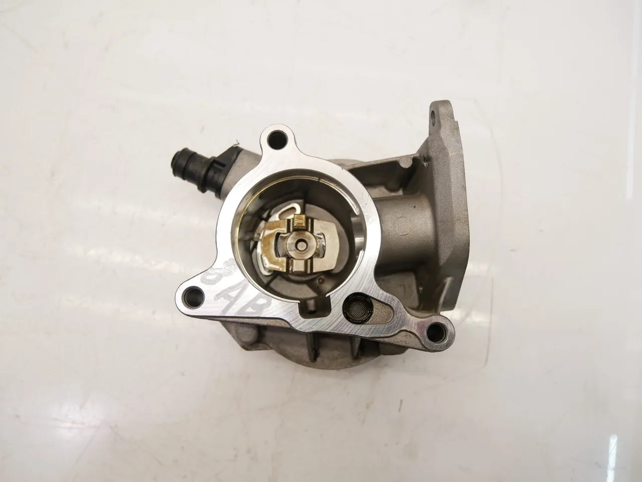Bomba de vacío Audi Volkswagen A3 Golf VI 2.0 TFSI TSI CBFA CBF 06H145100AD