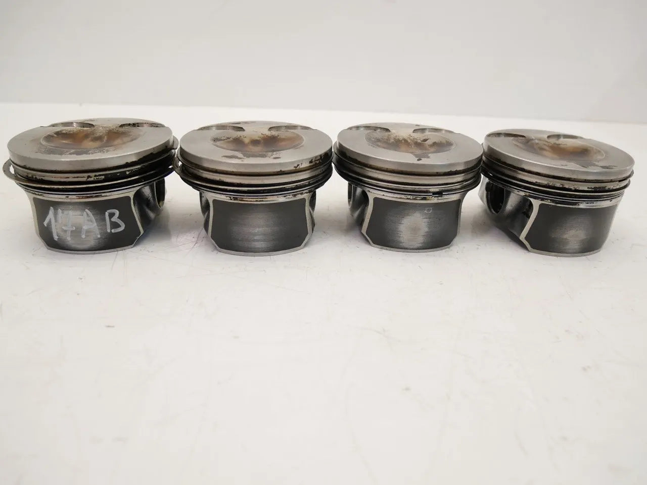 Pistones Audi Volkswagen Q3 TT Golf VI Passat B6 2,0 TFSI TSI CCTA CCT 06HBJ 4 unidades