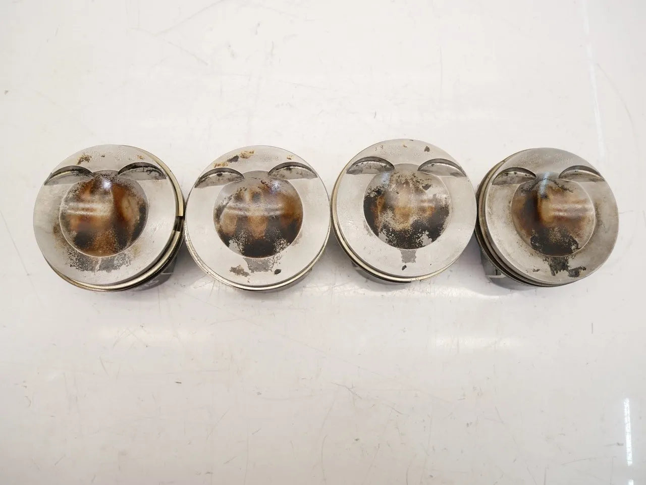 Pistones Audi Volkswagen Q3 TT Golf VI Passat B6 2,0 TFSI TSI CCTA CCT 06HBJ 4 unidades